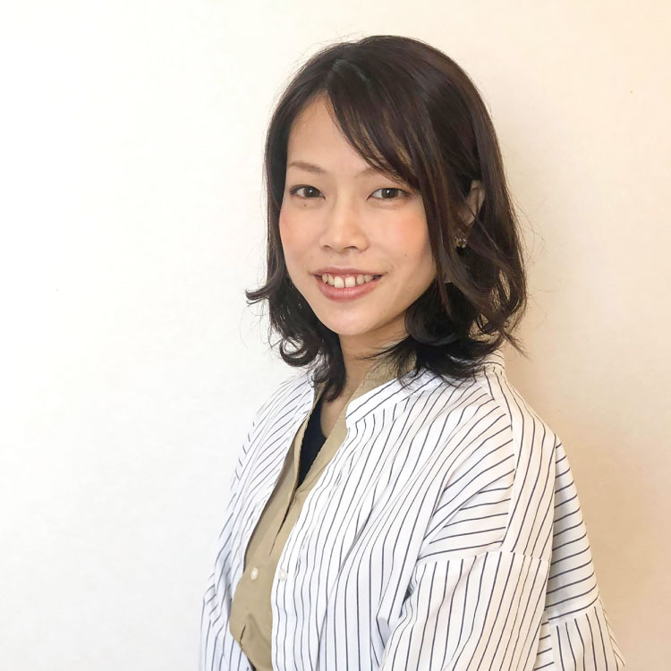 中村 歩美
